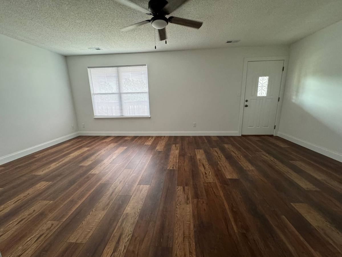 Apartment for rent at 621 Gateway Court, Lawrence, KS 66049