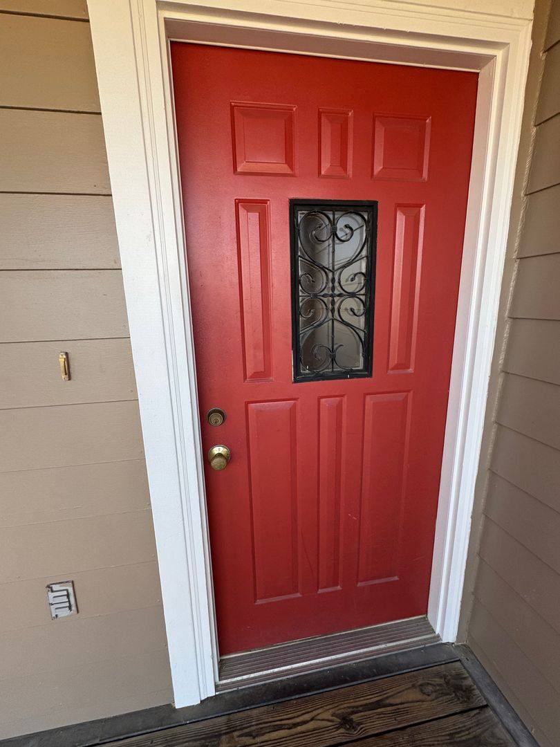 Apartment for rent at 621 Gateway Court, Lawrence, KS 66049