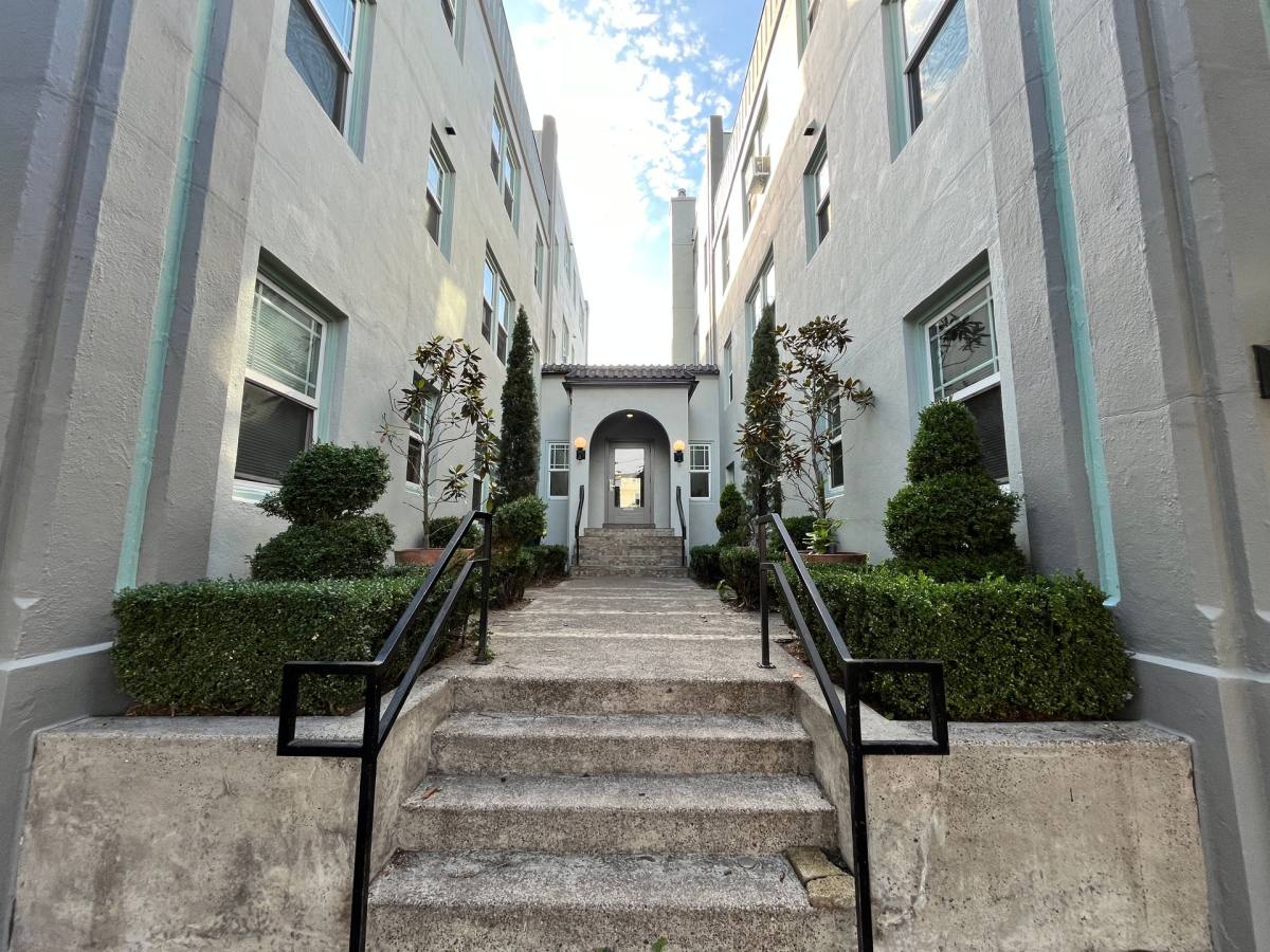 Apartment for rent at 1431 NE 21st Ave, Portland, OR 97232