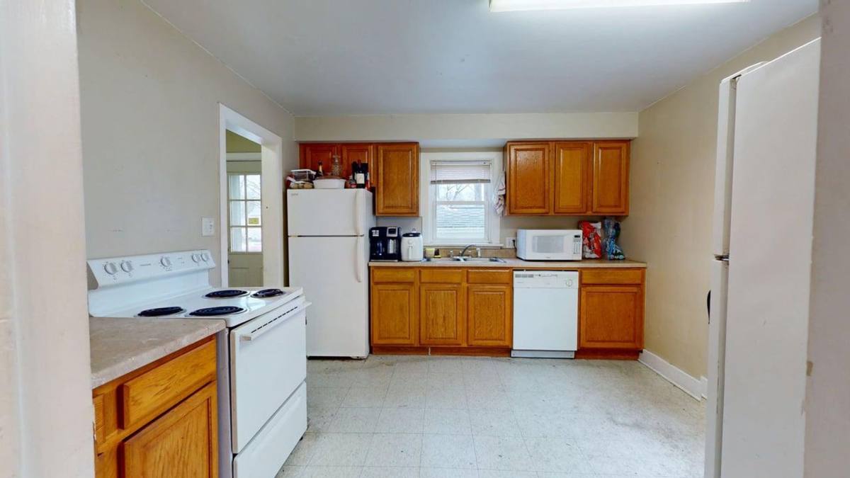 House for rent at 147 Campus Ave, Ames, IA 50014