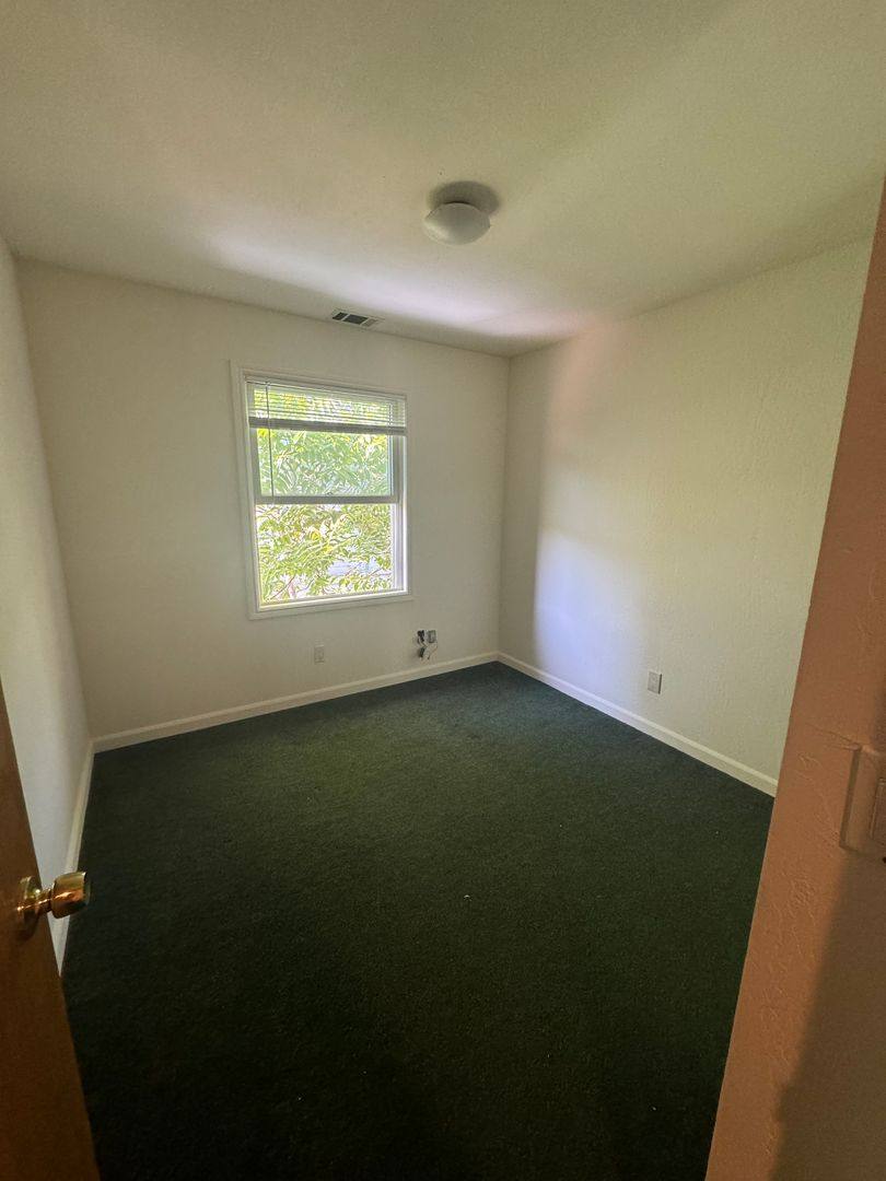 Apartment for rent at 2436 Ellsworth St, Berkeley, CA 94704