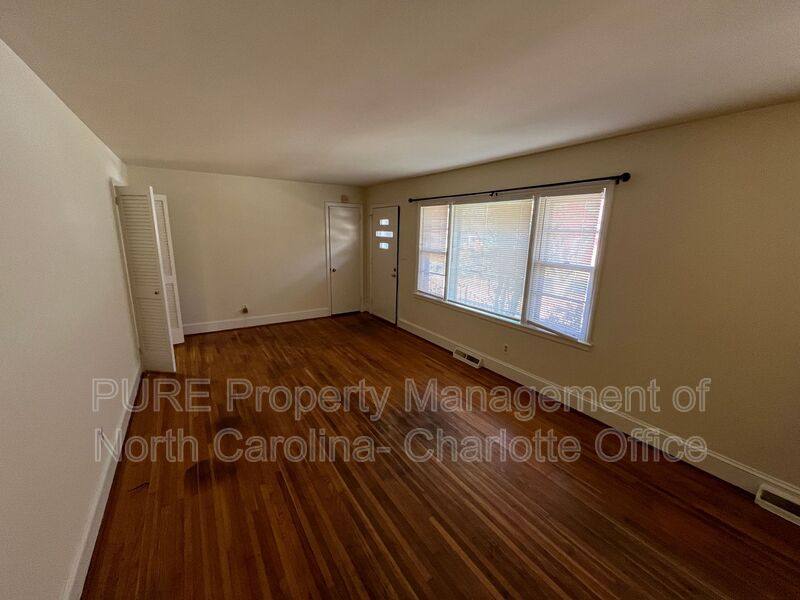 House for rent at 1932 Sandhurst Dr, Charlotte, NC 28205