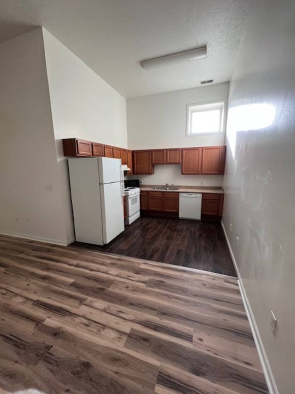 Apartment for rent at 113 N Harrison St #6, Alexandria, IN 46001