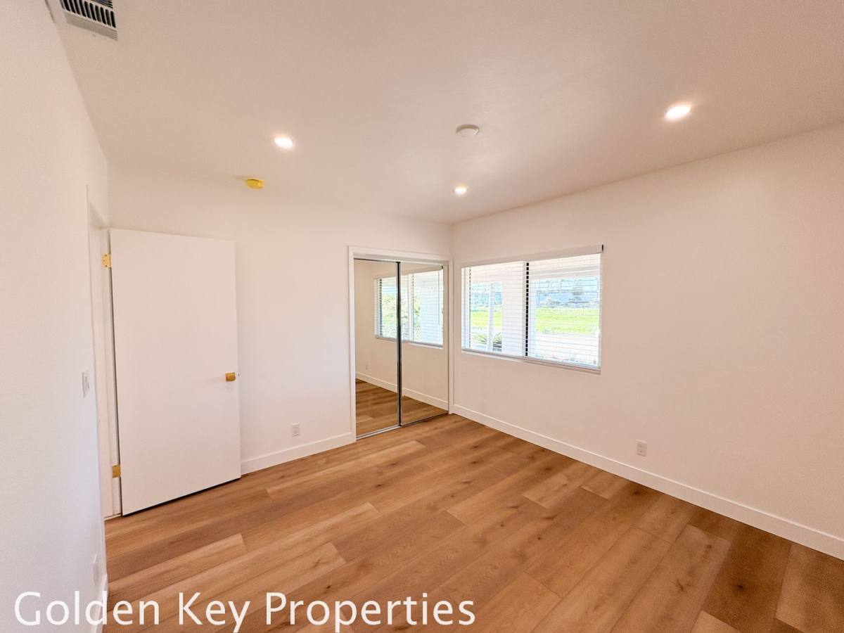Apartment for rent at 1724 Broadway St, Oceanside, CA 92054