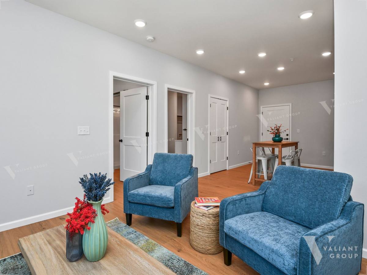 Apartment for rent at 505 W Grand St, Springfield, MO 65806