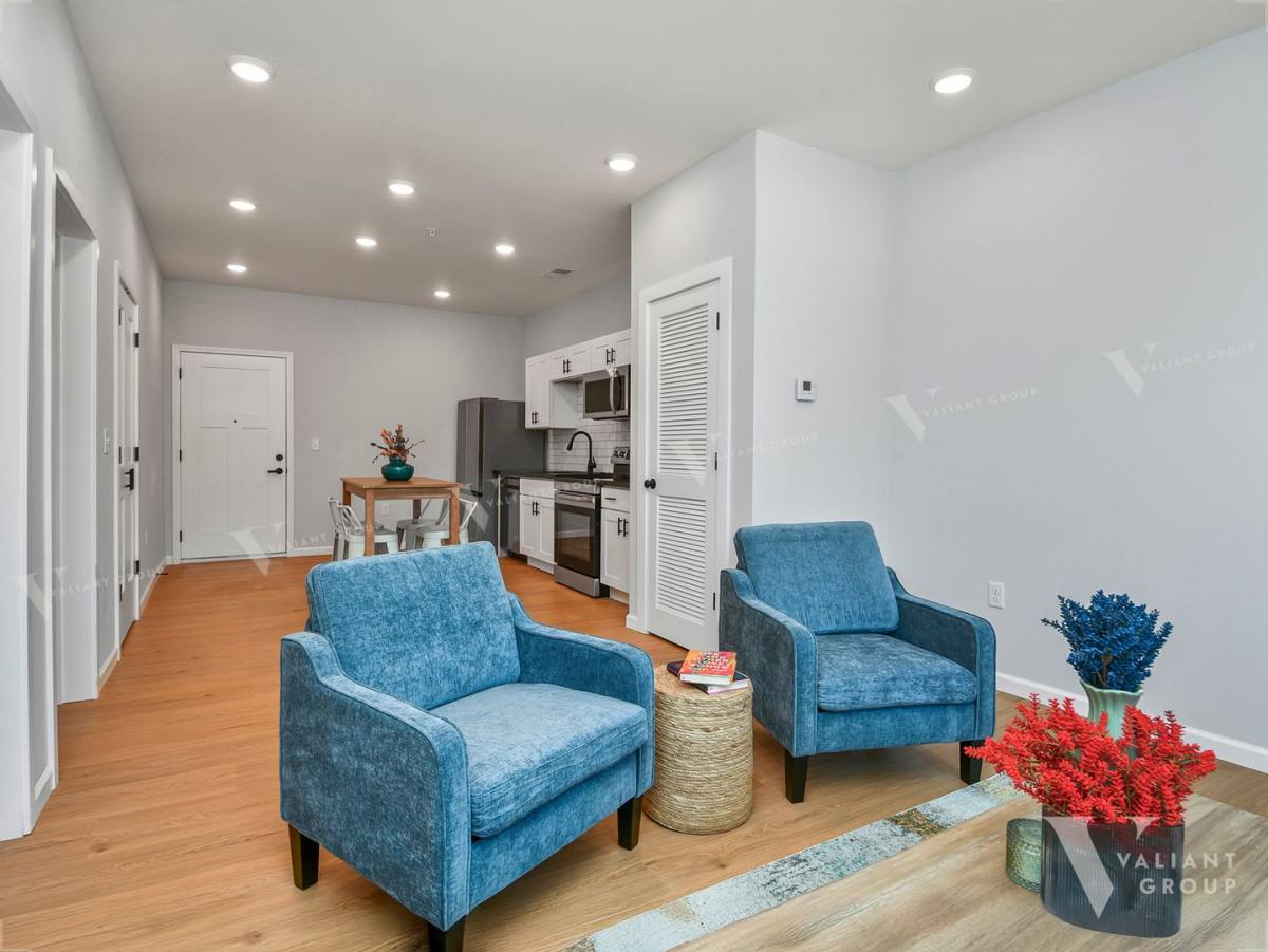 Apartment for rent at 505 W Grand St, Springfield, MO 65806