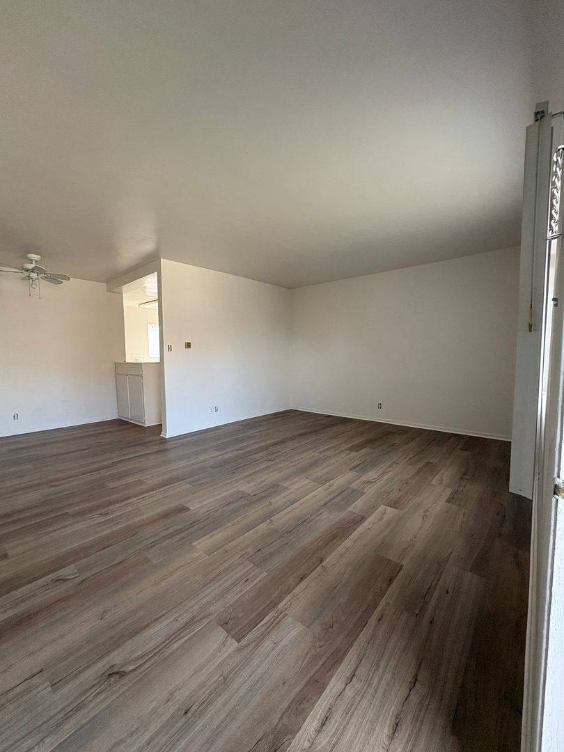 Apartment for rent at 346 Palos Verdes Dr, Redondo Beach, CA 90277