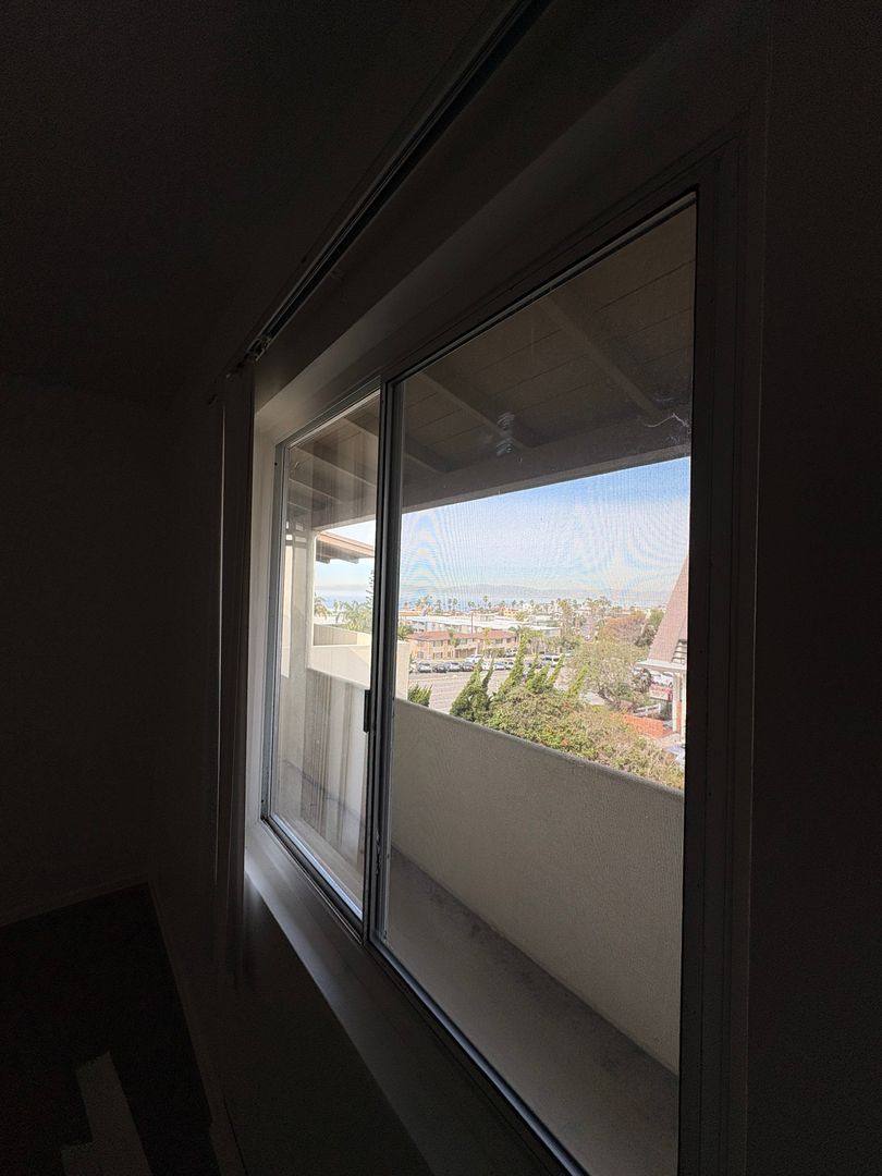 Apartment for rent at 346 Palos Verdes Dr, Redondo Beach, CA 90277