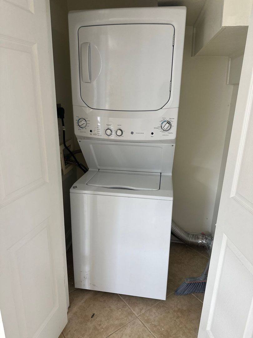 Apartment for rent at 3008 5th St, Metairie, LA 70002