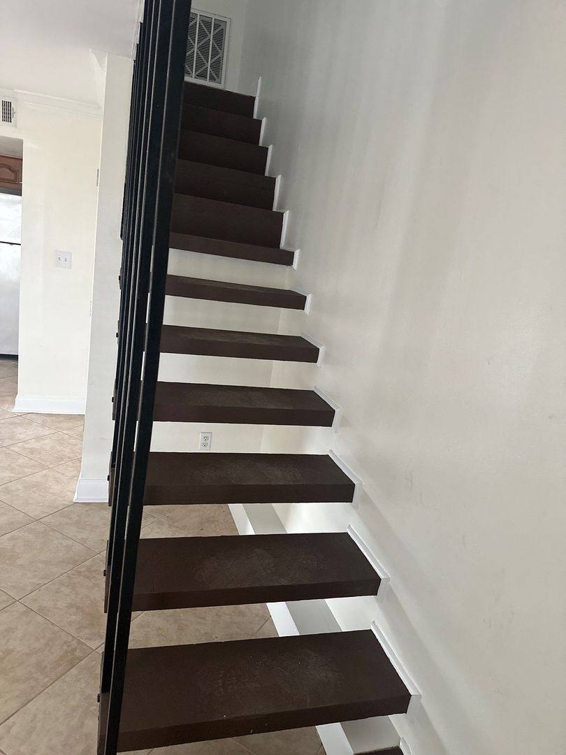 Apartment for rent at 3008 5th St, Metairie, LA 70002