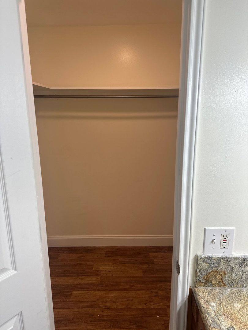 Apartment for rent at 3008 5th St, Metairie, LA 70002