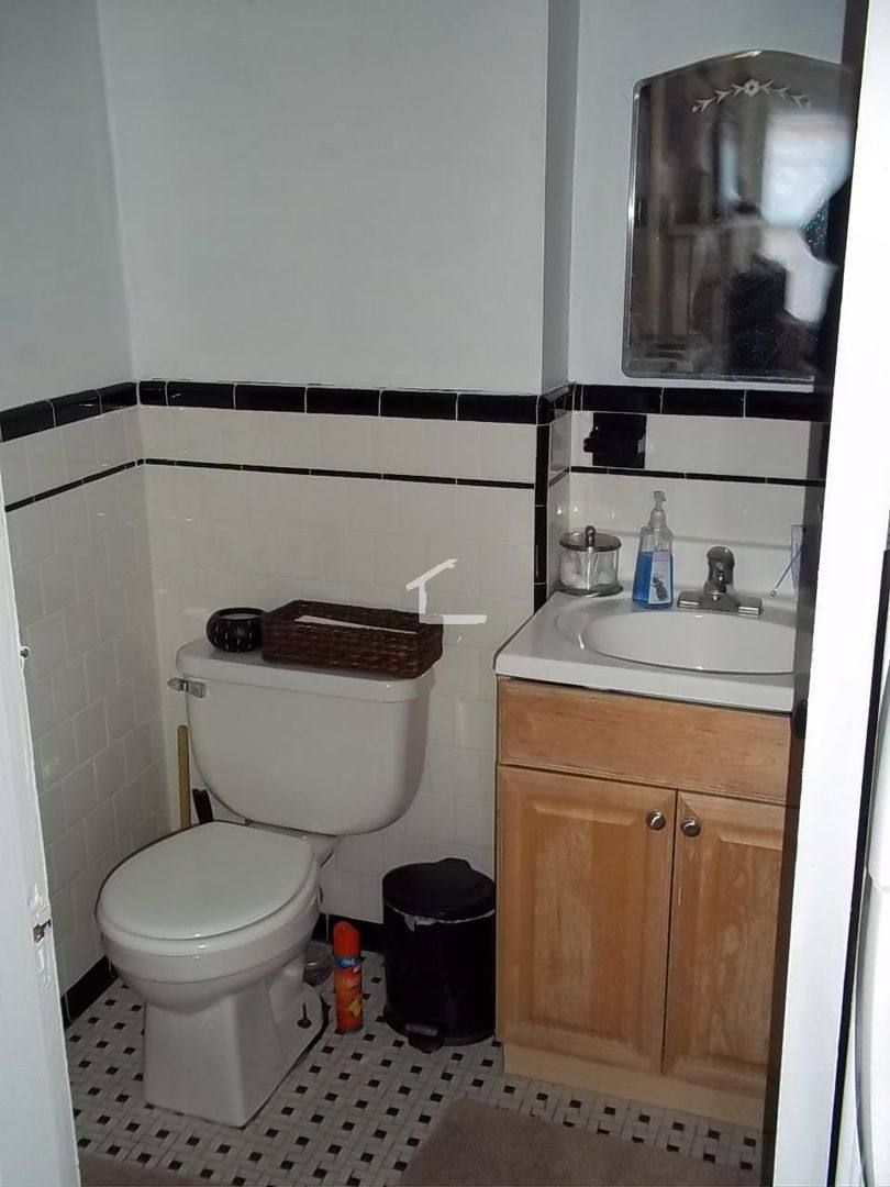 Apartment for rent at 859 Beacon St #6F, Boston, MA 02215