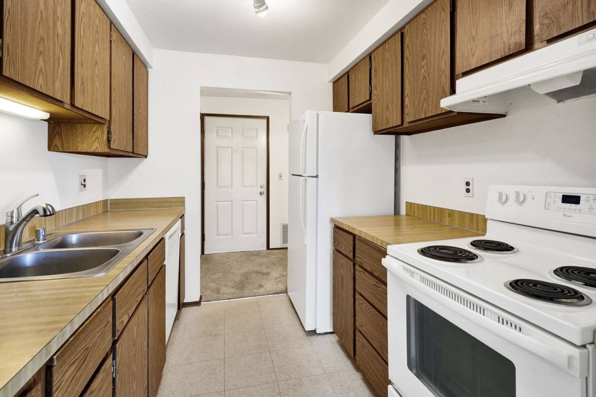 Apartment for rent at 316 & 320 Elwood Court, Bellingham, WA 98225