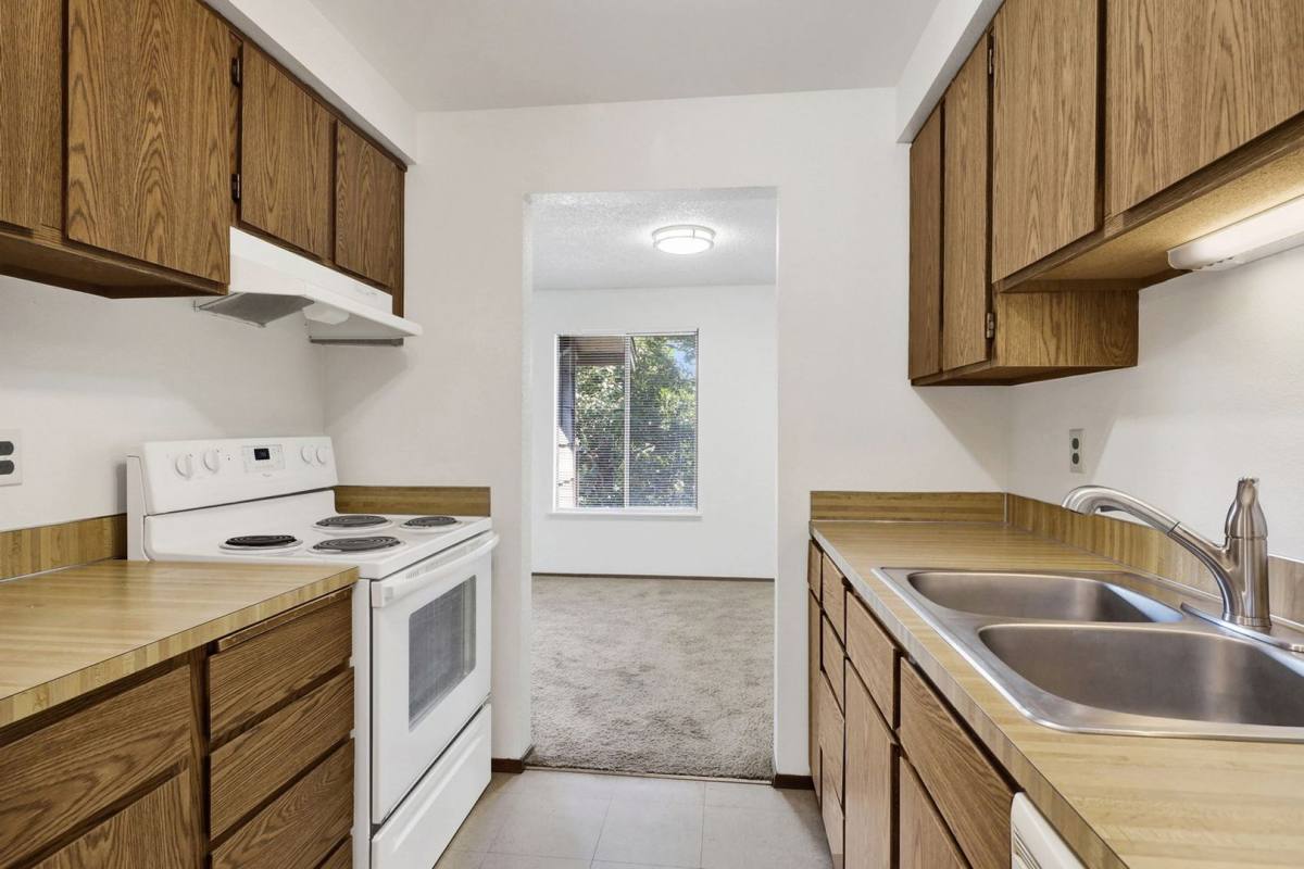 Apartment for rent at 316 & 320 Elwood Court, Bellingham, WA 98225