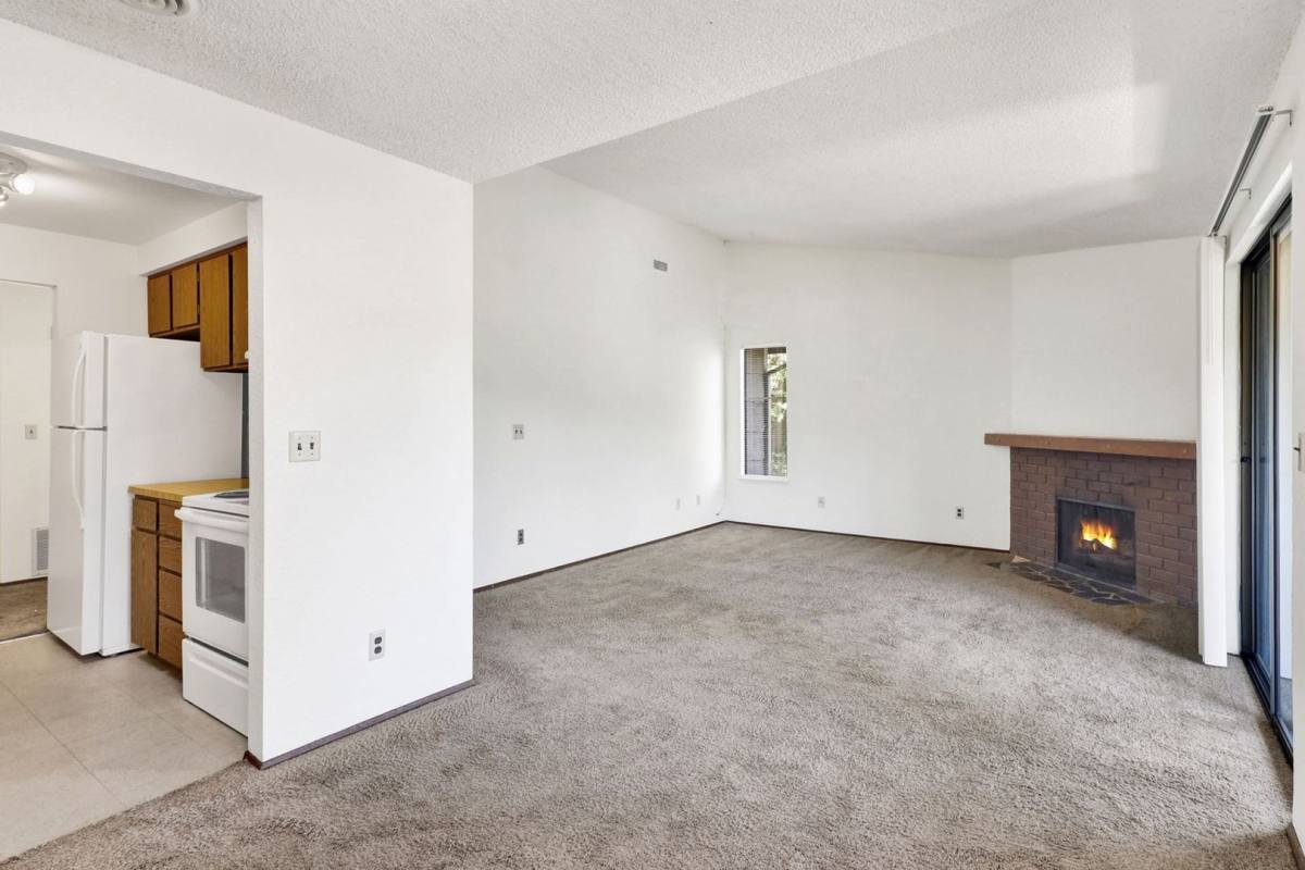 Apartment for rent at 316 & 320 Elwood Court, Bellingham, WA 98225