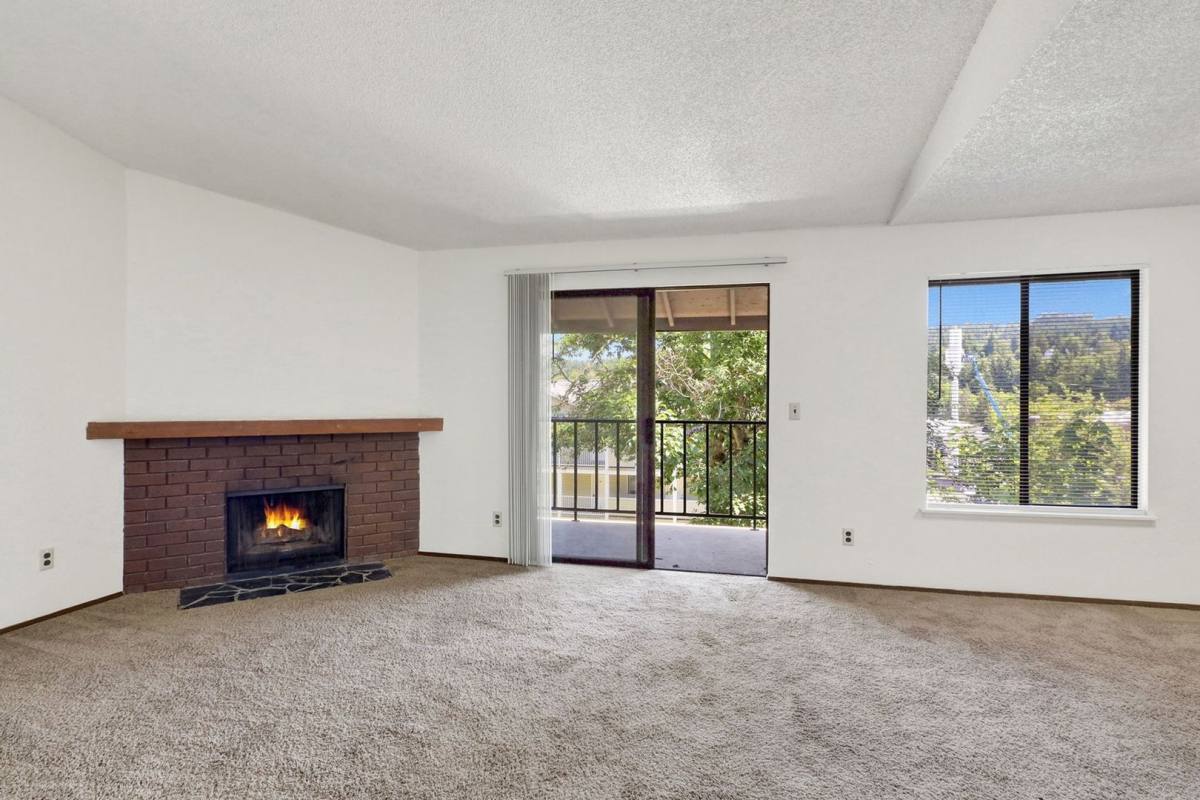Apartment for rent at 316 & 320 Elwood Court, Bellingham, WA 98225