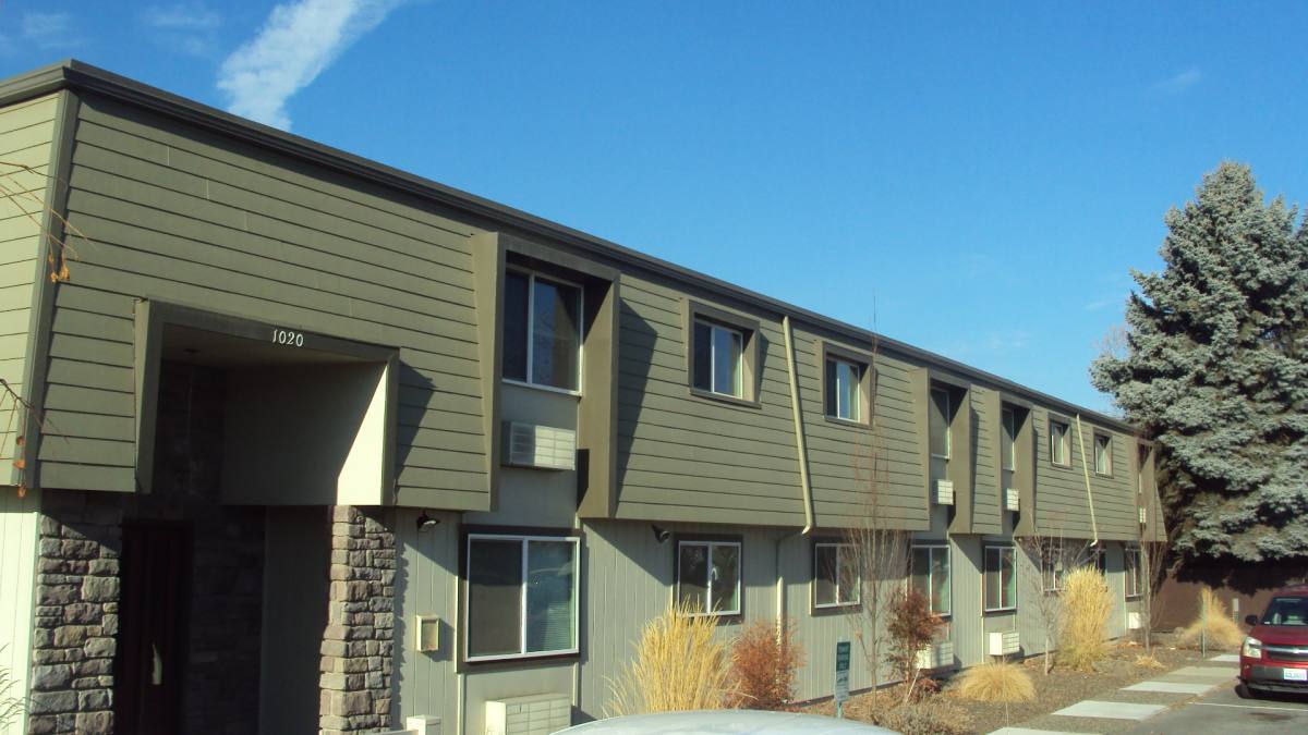 Apartment for rent at 1020 S 41st Ave, Yakima, WA 98908
