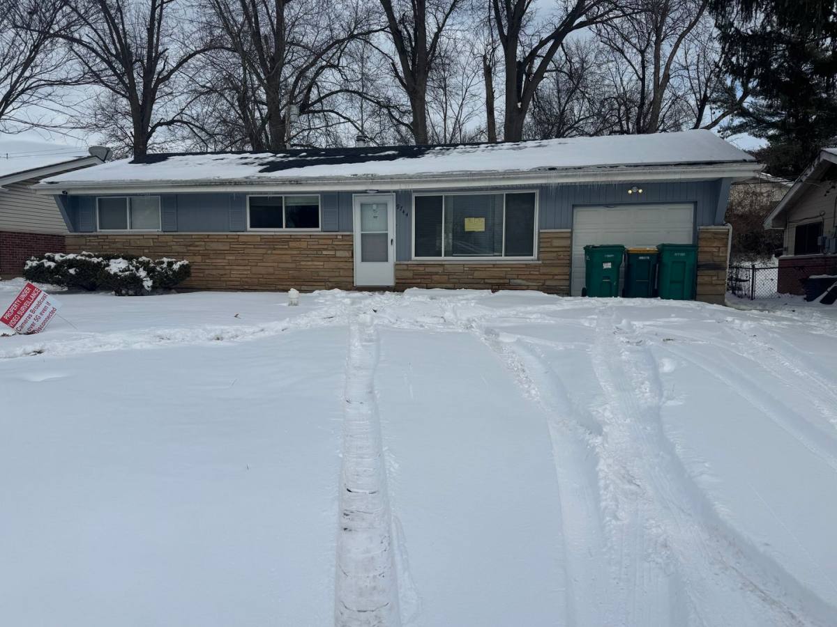 House for rent at 9744 Lanier Dr, Saint Louis, MO 63136