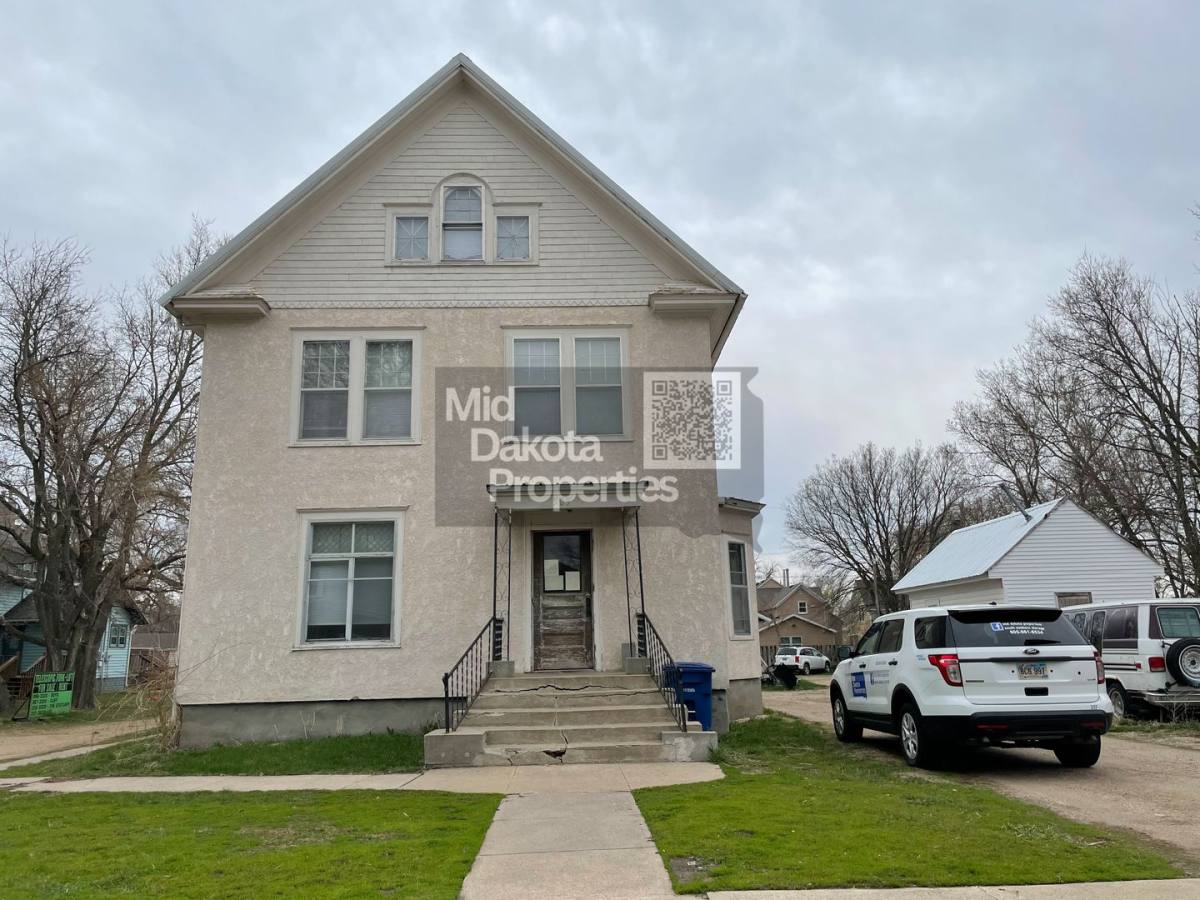 Apartment for rent at 509 W 3rd, Mitchell, SD 57301