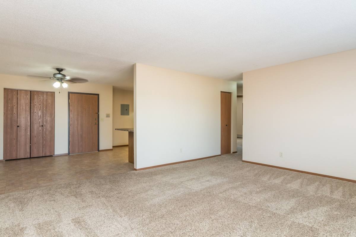 Apartment for rent at 4901 S Macarthur Lane, Sioux Falls, SD 57108