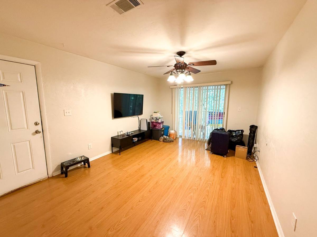Apartment for rent at 1015 SW 9th St #D-22, Gainesville, FL 32601