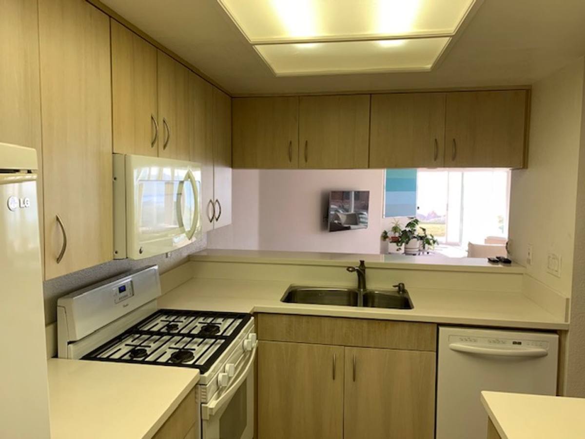 Apartment for rent at 1300 Seacoast Dr, Imperial Beach, CA 91932