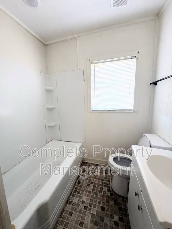 House for rent at 1933 Saint Charles Court SW, Birmingham, AL 35211