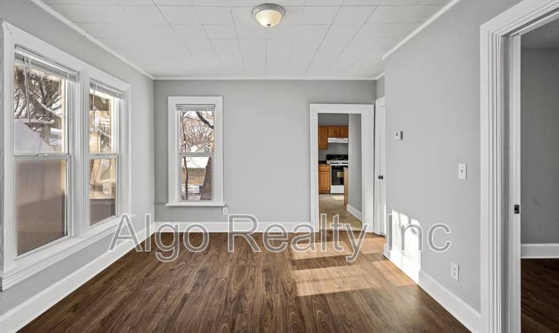 Apartment for rent at 861 Marion St #2, Saint Paul, MN 55117