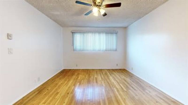 Apartment for rent at 425 N Hobart Blvd #103, Los Angeles, CA 90004