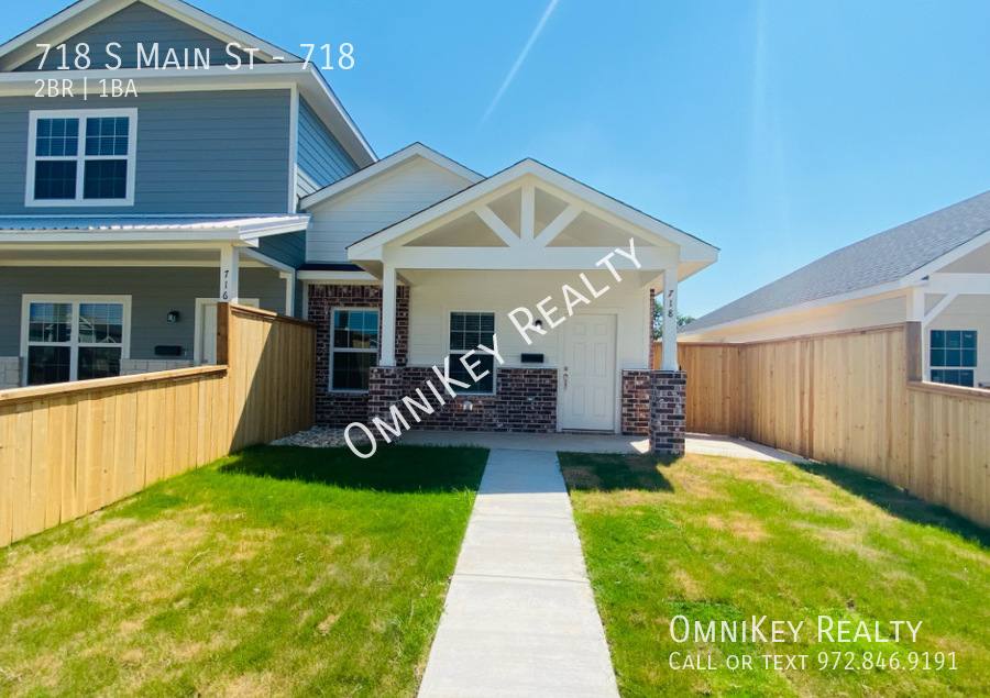 Apartment for rent at 718 S Main St #718, McGregor, TX 76657