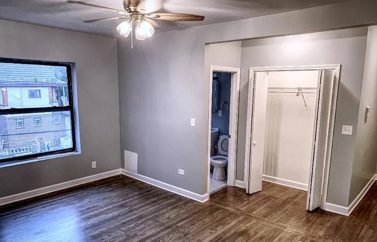 Apartment for rent at 6724-34 S Chappel Ave, Chicago, IL 60649