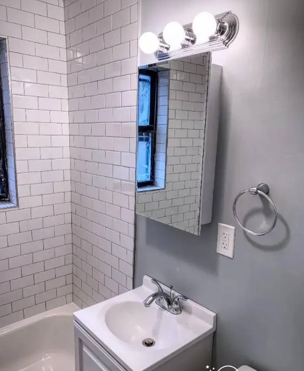 Apartment for rent at 6724-34 S Chappel Ave, Chicago, IL 60649