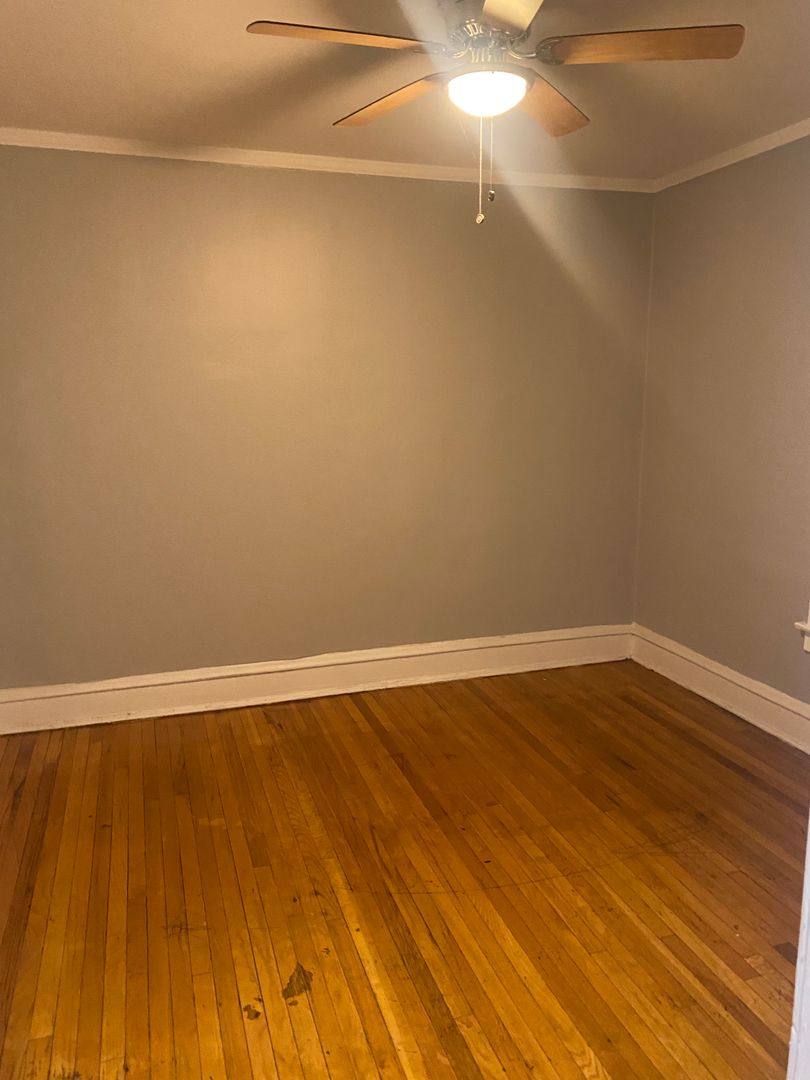Apartment for rent at 6724-34 S Chappel Ave, Chicago, IL 60649