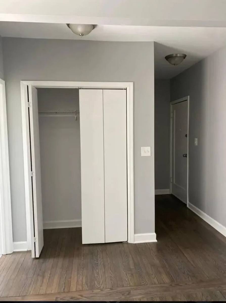 Apartment for rent at 6724-34 S Chappel Ave, Chicago, IL 60649