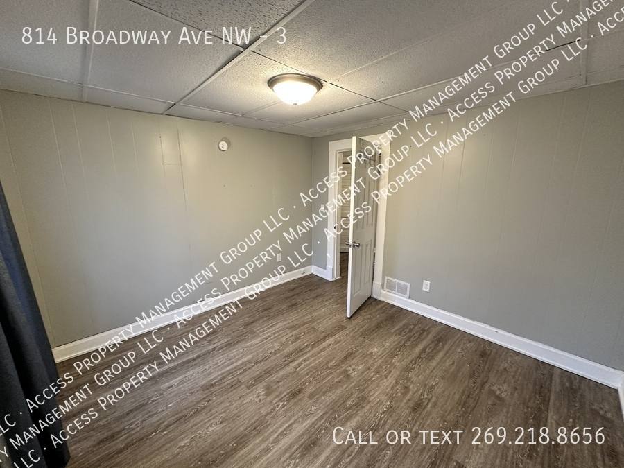Apartment for rent at 814 Broadway Ave NW #3, Grand Rapids, MI 49504
