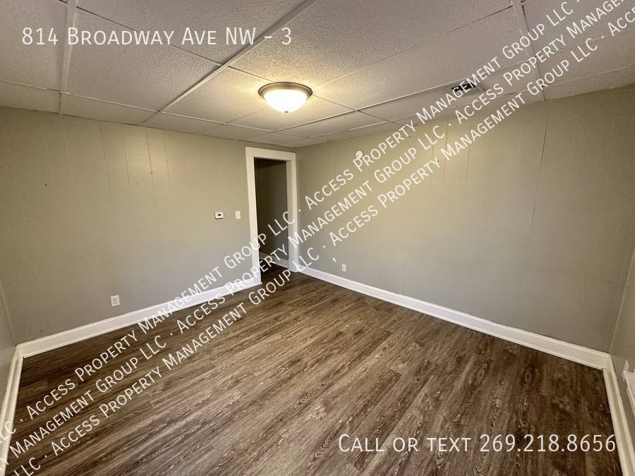 Apartment for rent at 814 Broadway Ave NW #3, Grand Rapids, MI 49504