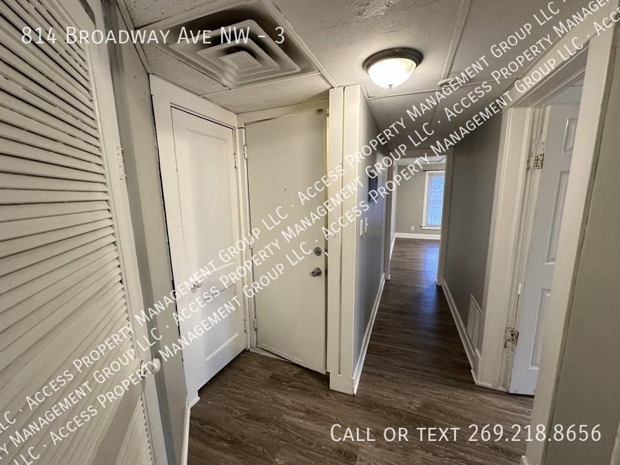 Apartment for rent at 814 Broadway Ave NW #3, Grand Rapids, MI 49504