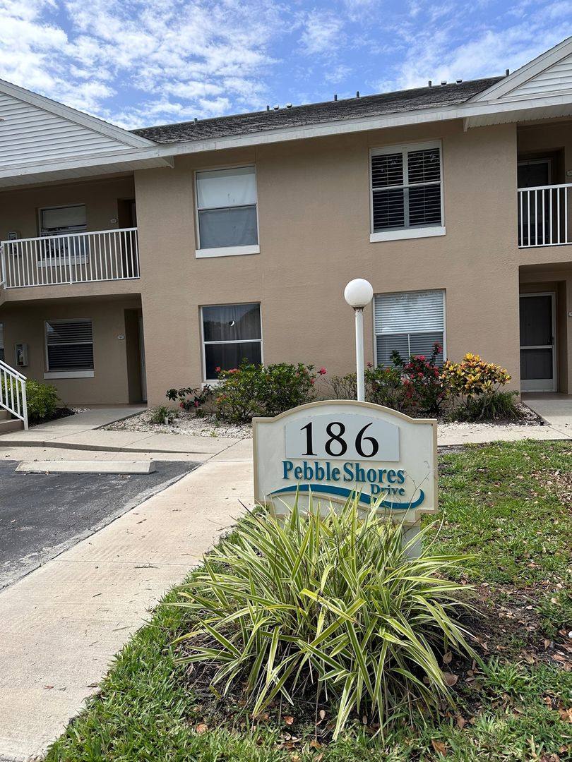 House for rent at 186 Pebble Shores Dr, Naples, FL 34110