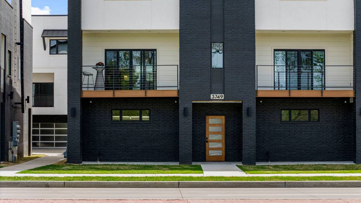 Condo for rent at 3769 S Riverside Dr, Tulsa, OK 74105