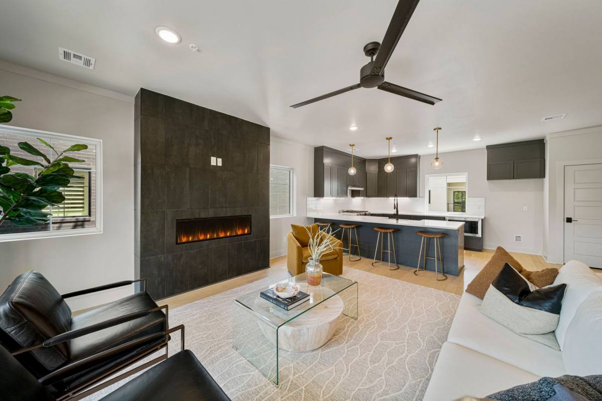 Condo for rent at 3769 S Riverside Dr, Tulsa, OK 74105