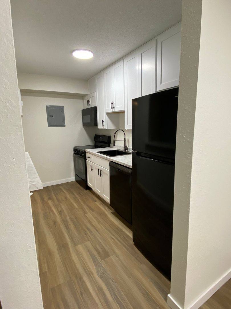 Apartment for rent at 2524 Highway 100 S, Minneapolis, MN 55416