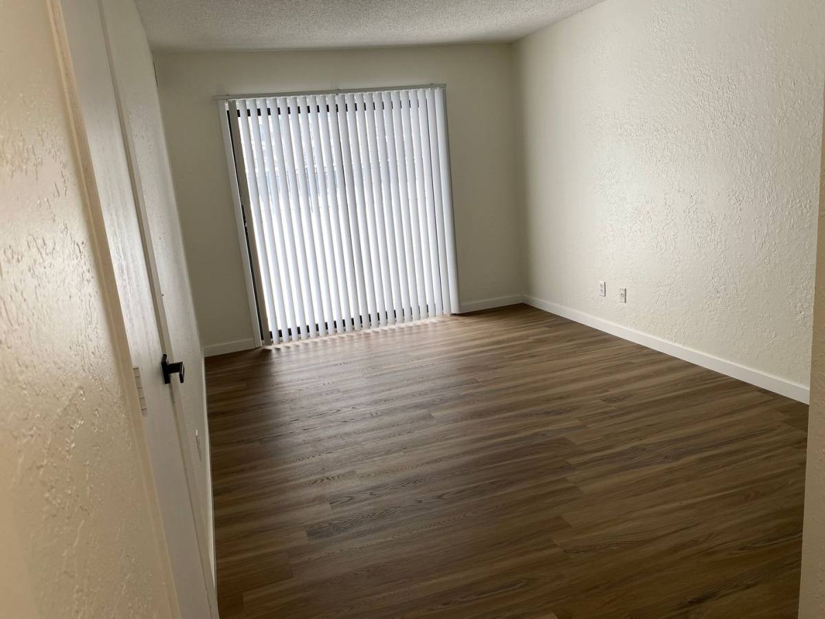 Apartment for rent at 2524 Highway 100 S, Minneapolis, MN 55416