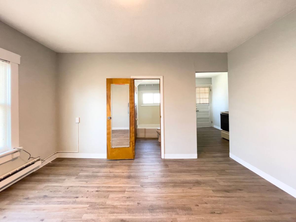 Apartment for rent at 1924 W Jackson St #5, Muncie, IN 47303