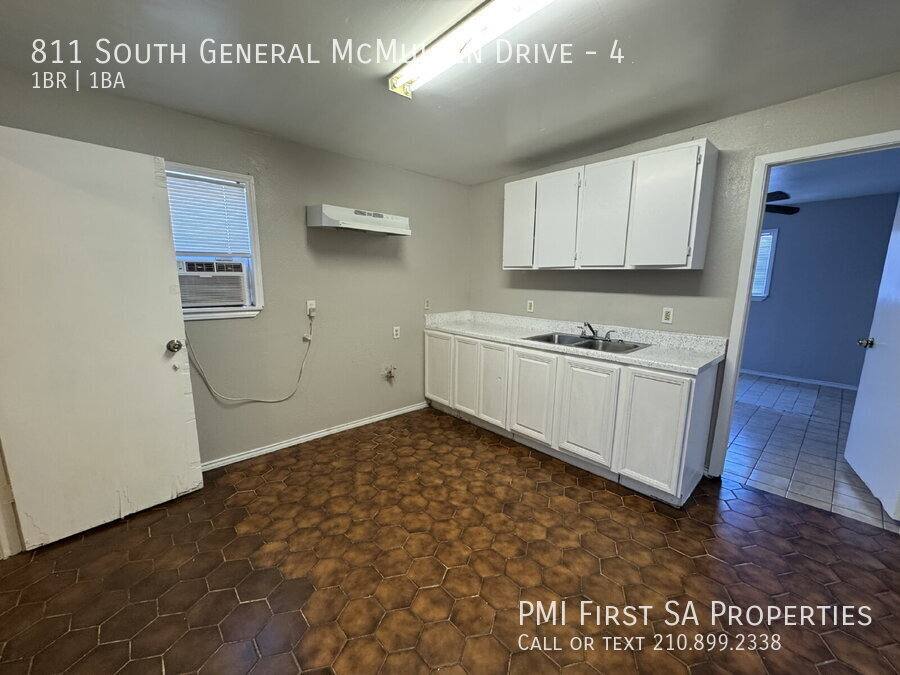Apartment for rent at 811 S General McMullen Dr #4, San Antonio, TX 78237