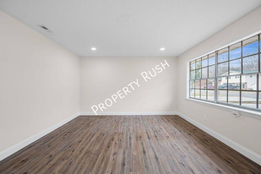 Apartment for rent at 3336 Gundy Dr #B, Chattanooga, TN 37419