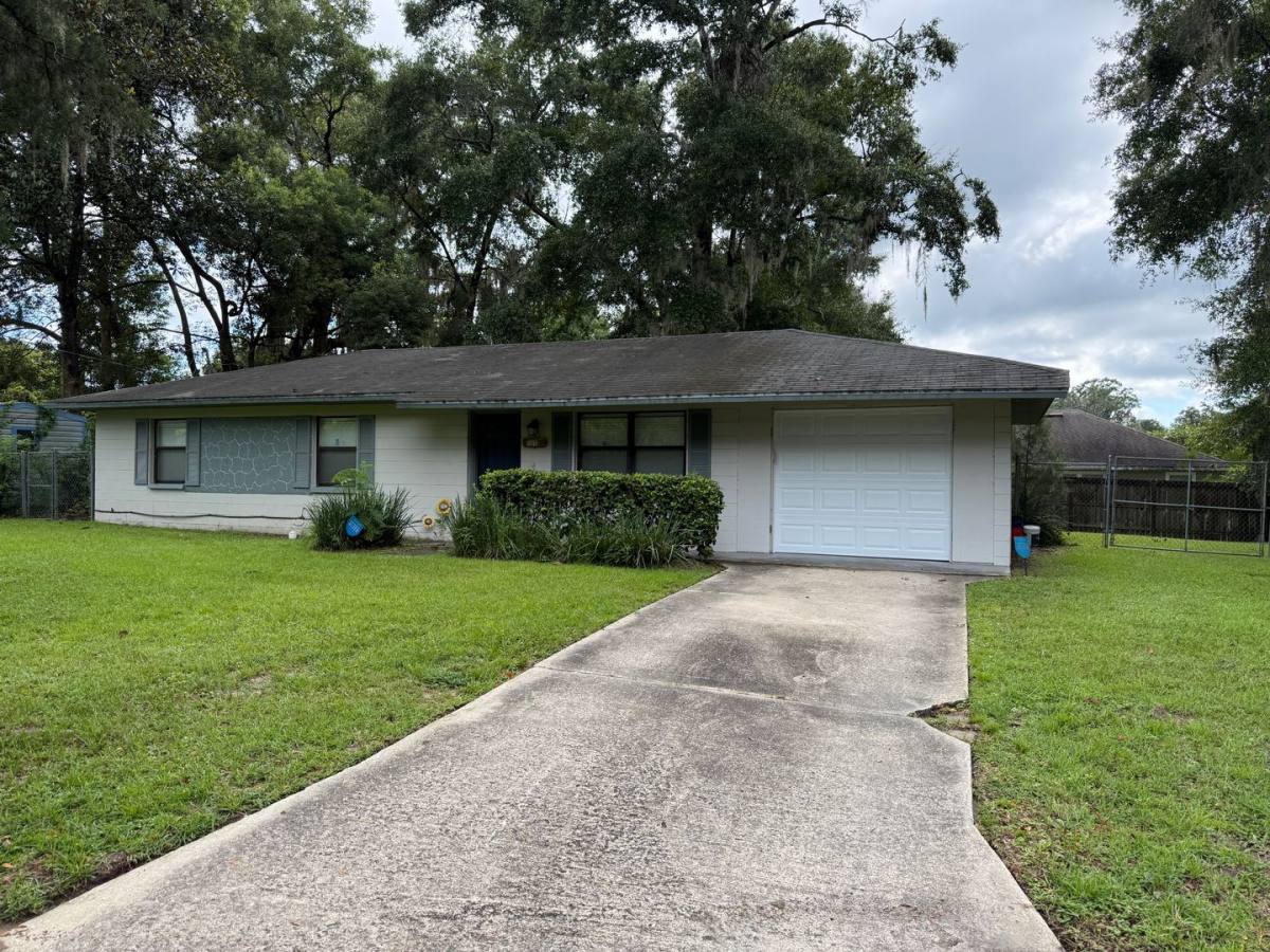House for rent at 15615 NW 138th Dr, Alachua, FL 32615