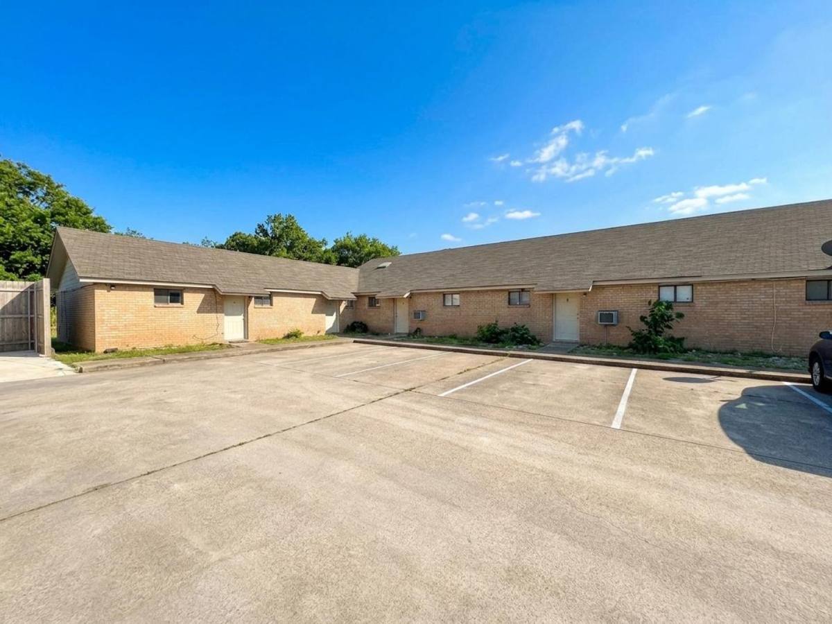 Apartment for rent at 715 N 20th St, Temple, TX 76501