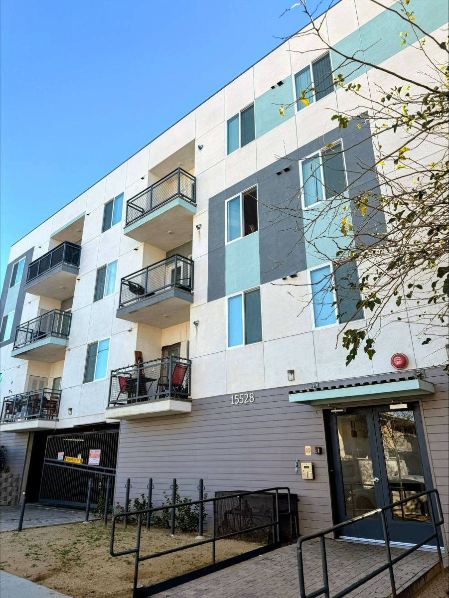 Apartment for rent at 15528 Rayen St, North Hills, CA 91343