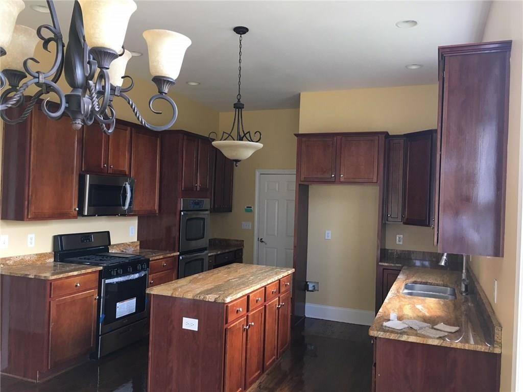 House for rent at 5575 Toccoa Dr, Douglasville, GA 30135