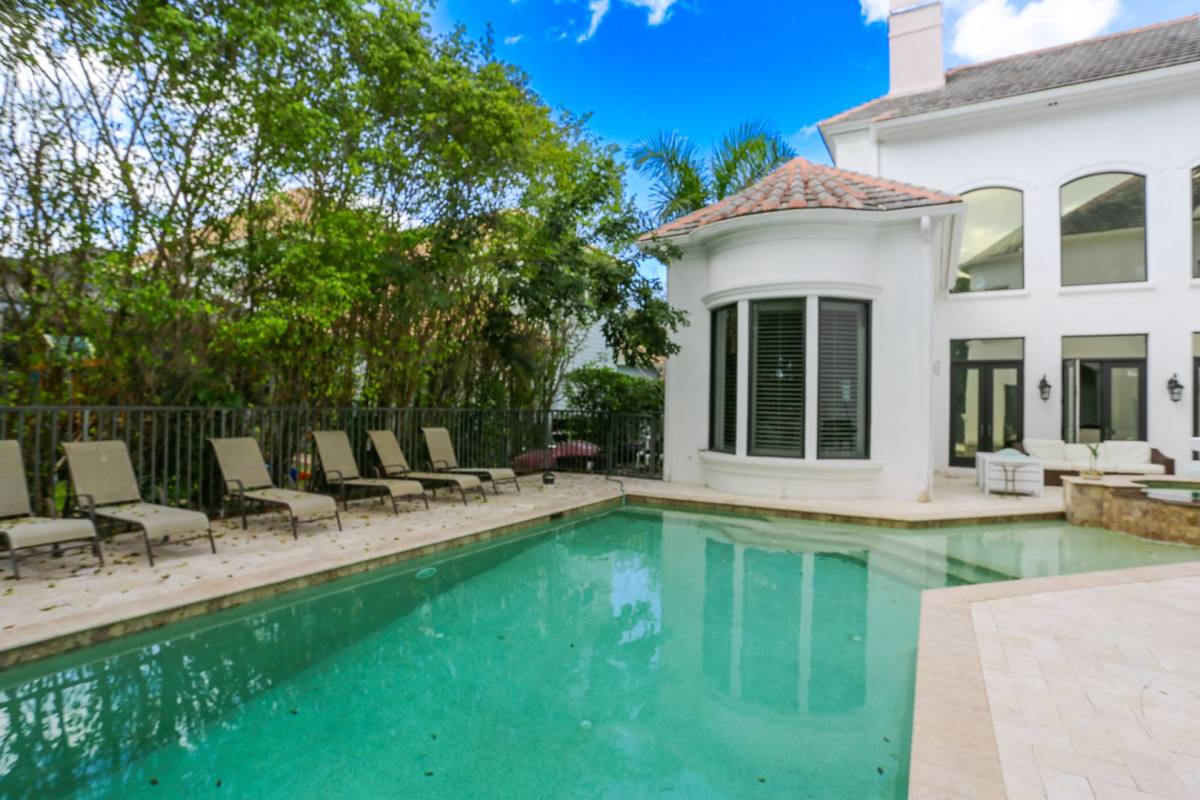 House for rent at 1412 Hemingway Place, Naples, FL 34103